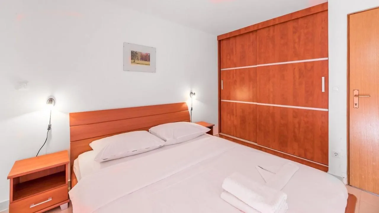 Apartment Villa Bakic Baska